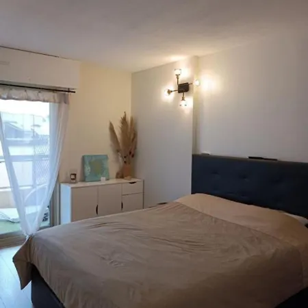 Beau T2 A Golfe-juan Apartamento *